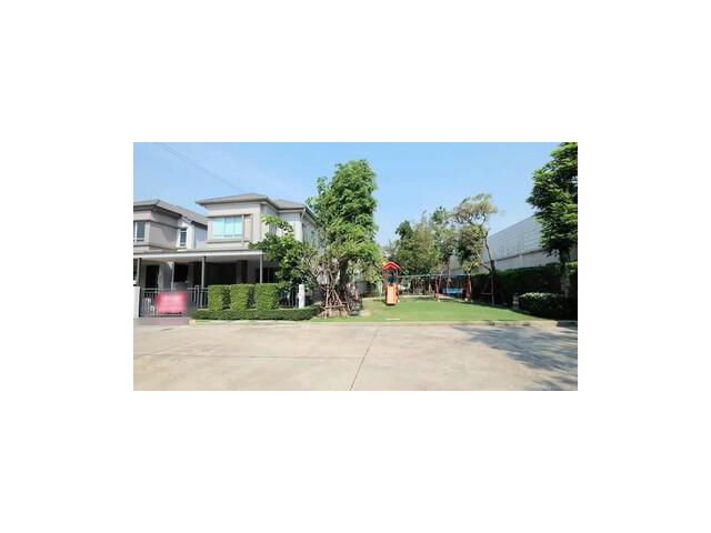 หมู่บ้านไลฟ์ บางกอก บลูเลอวาร์ด