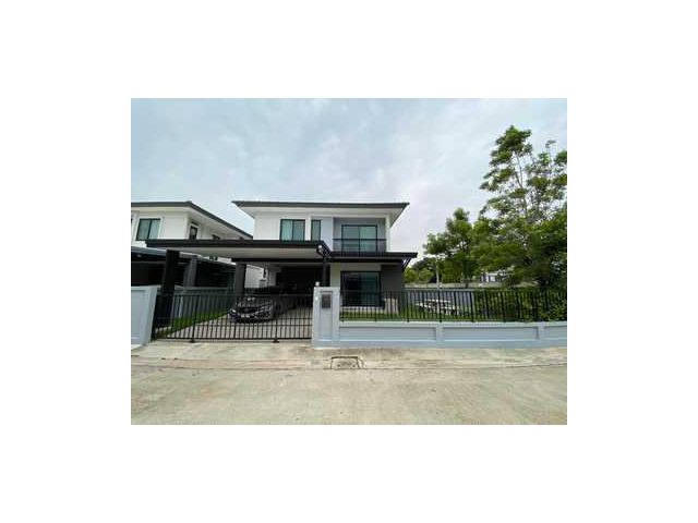ขายบ้านเดี่ยวบริทาเนีย บางนา-สุวรรณภูมิ กม.26  หลังมุม ใกล้คลับเฮ