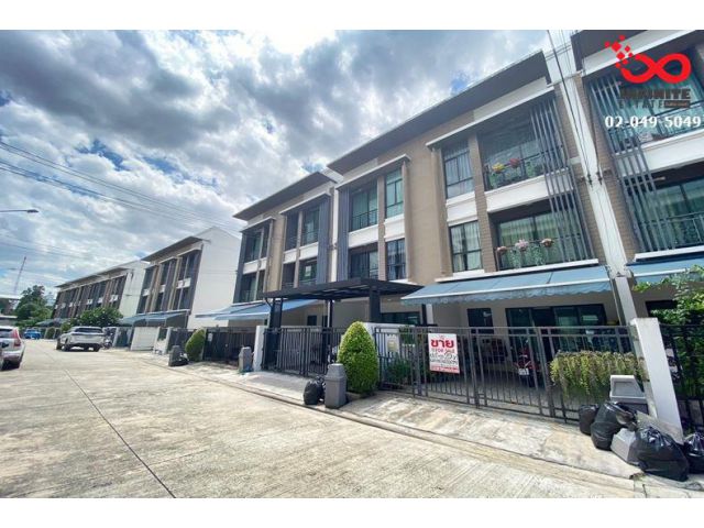 ขายทาวน์โฮม 3 ชั้น หมู่บ้านกลางเมือง ซอยนวมินทร์ 42 ถนนนวมินทร์
