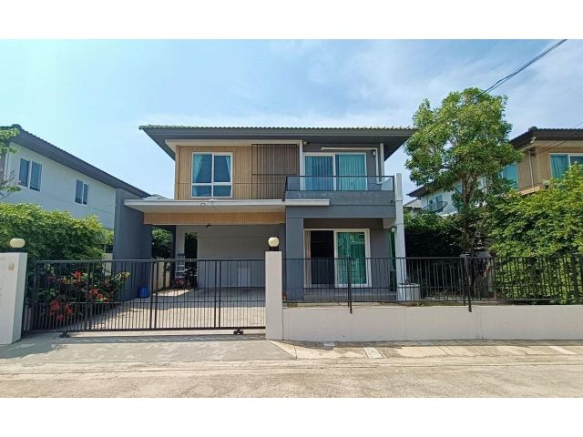 บ้านหรู สภาพใหม่มาก ย่านปิ่นเกล้า – กาญจนาฯ