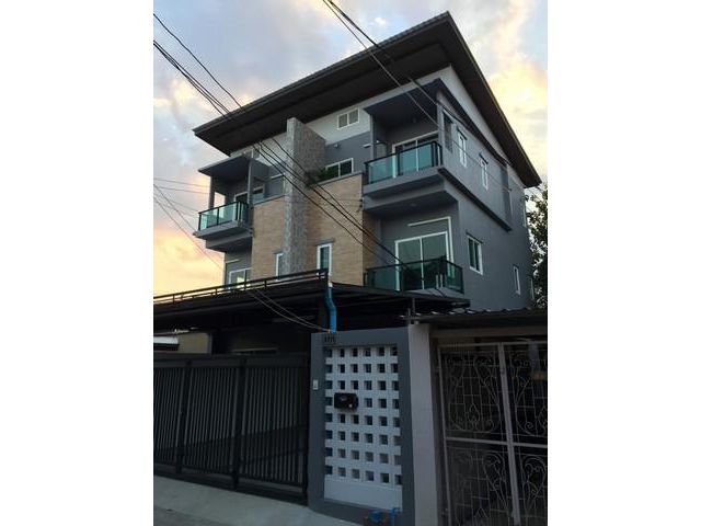 Town Home for rent ให้เช่าทาวน์โฮม3ชั้นย่านโชคชัย4 ลาดพร้าว71 นาคนิวาส ลาดพร้าววังหิน ตกแต่งพร้อมอยู่ ** ไม่รับสัตว์เลี้