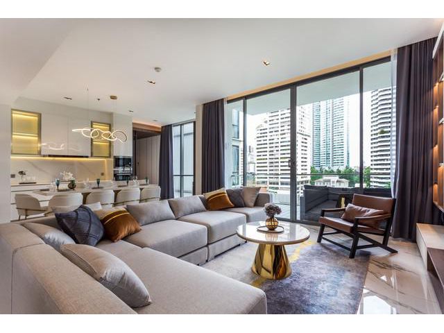 Condo Domus 16 near BTS & MRT