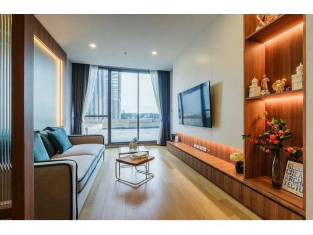 Condo HYDE Sukhumvit 13 near BTS Nana