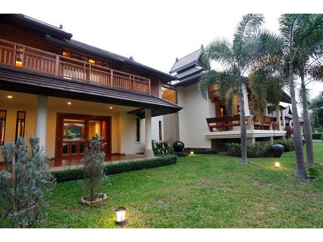 ขายบ้านในหมู่บ้าน แสนคำเทอเรซ  ใกล้ตัวเมืองเชียงใหม่