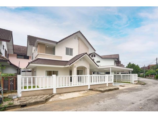 ขายบ้านหางดง  ไสตล์ Minimal Contemporary  เนื้อที่ 58 ตร.ว ราคา 3.69 ล้าน(ฟรีโอน)