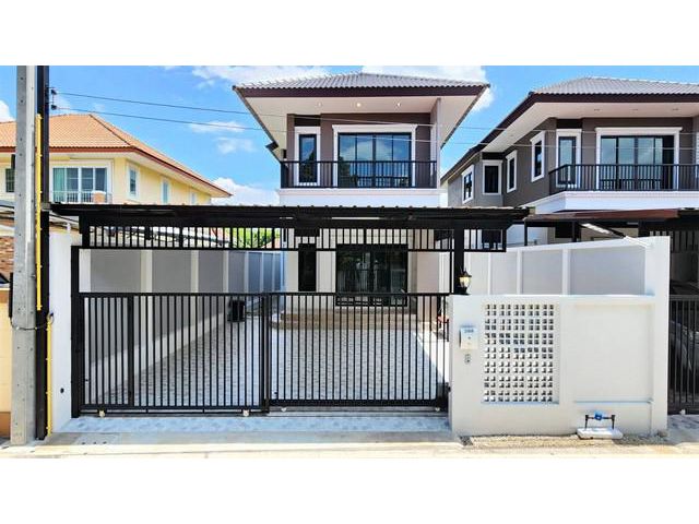 ขายบ้านเดี่ยว 2 ชั้น ราคาพิเศษ ใกล้ตัวเมืองเชียงใหม่