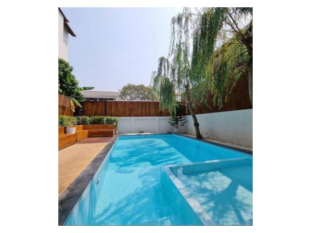 R7 โรงแรมใจกลางเชียงใหม่ ใกล้ถนนคนเดินท่าแพ ติดถนนหลัก ไม่ต้องเข้
