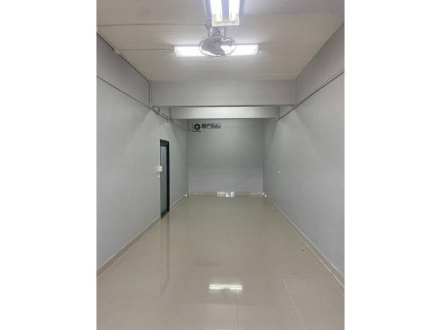 ให้เช่าพื้นที่ ชั้นที่1 คอนโดวัน แบริ่ง-ลาซาล ขนาด 33ตารางเมตร