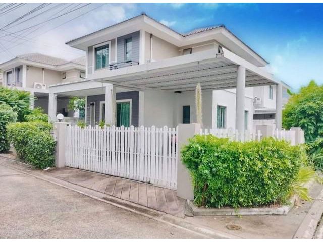 ขายบ้านแฝด มบ.ไลฟ์อินเดอะการ์เด้นสวนเสือ 45 ตรว ใกล้นิคมปิ่นทอง ช