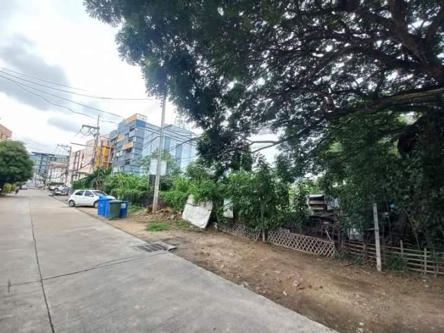 ขายที่ดินแถวนิมมานเหมินทร์ห่างเมญ่าเพียง 300 เมตร
