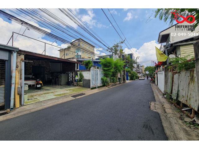 ขายที่ดินพร้อมสิ่งปลูกสร้าง ซอยประชาอุทิศ 9  ถนนประชาอุทิศ