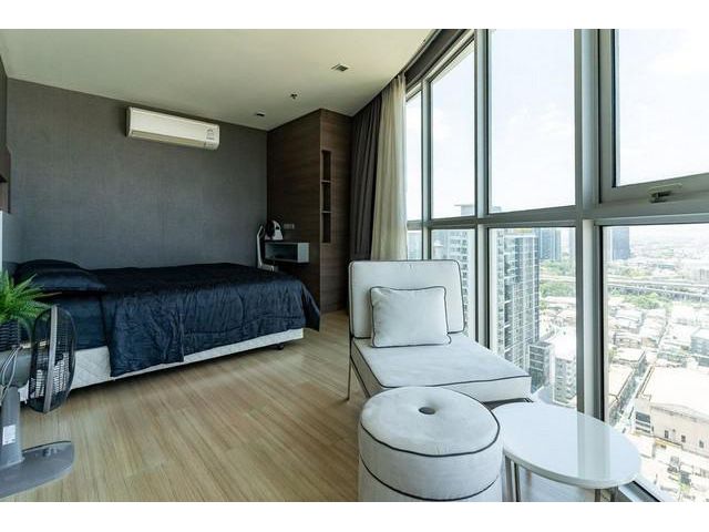 Sky Walk Condo safe clean