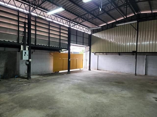 ให้เช่าโกดัง พื้นที่ใช้สอย 280 ตรม.ซอยลาดพร้าว 41