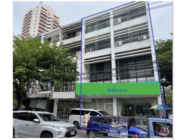 BH2342 อาคารพาณิชย์ 5 ชั้น พร้อมลิฟต์ 1 ตัว ถ.สุขุมวิท 39 ซอยพร้อ