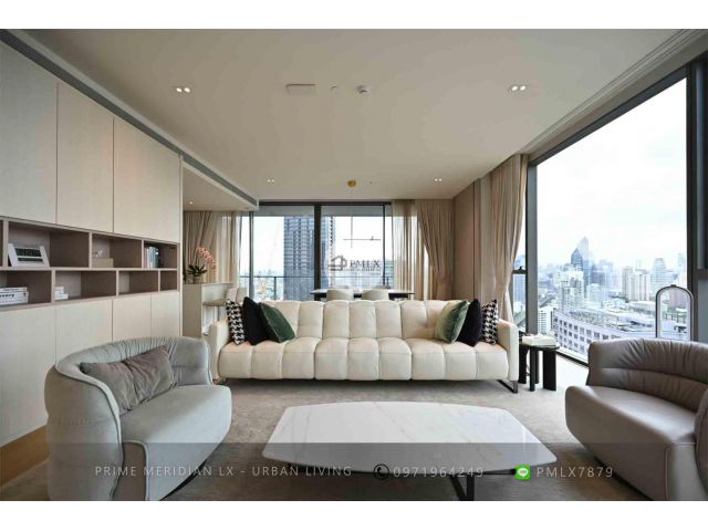 The Strand Thonglor Penthouse - Beautifully Furnished / Top Floor Unit / Unblocked Views