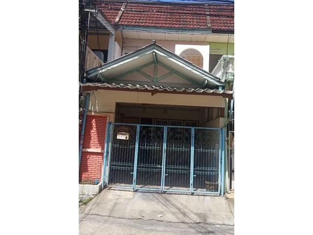 ขายทาวน์เฮ้าส์ 2 ชั้น ซอยลาดปลาเค้า 48  ใกล้นวมินทร์ซิตี้ อเวนิว