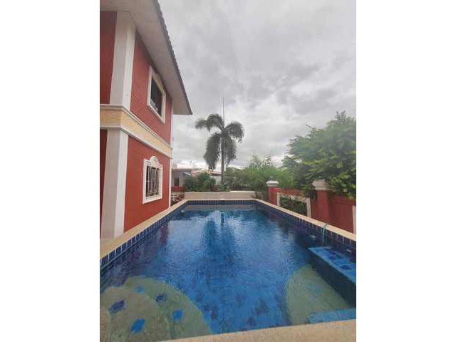 H104 ให้เช่าบ้านเดี่ยว 5 ห้องนอน พร้อมสระว่ายน้ำ  ใกล้วอคกิ้ง/House for rent 5 Beds with Swimming Pool Near Walking Street