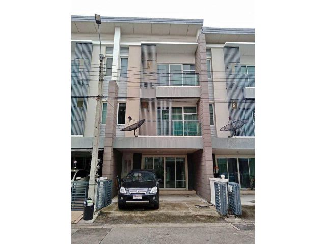 ให้เช่าทาวน์โฮม 3ชั้น หมู่บ้านทาวน์อเวนิว ซอยอ่อนนุช68 สวนหลวง