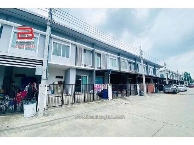 ทาวน์โฮม โครงการ พฤกษาวิลล์ 110 ลาดกระบัง-ประชาพัฒนา เนื้อที่ 18.4 ตรว. ถนนลาดกระบัง เขตลาดกระบัง