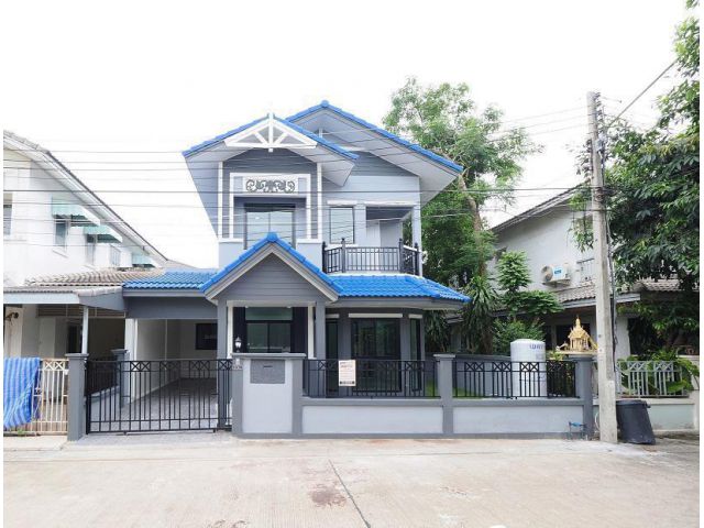 Clearance Sale บ้านรีโนเวทใหม่ บ้านแฝด 2 ชั้น ม.ฟ้าปิยรมย์ เคียงสวน ขนาด 36 ตร.ว. 4นอน 2น้ำ บ้านสวย น่าอยู่มาก พื้นที่ใช้สอยกว้าง วัสดุพรี
