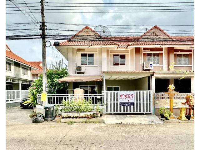ขายถูก พฤกษาC หลังริม 4 นอน  ขาย 1.55 ล้าน