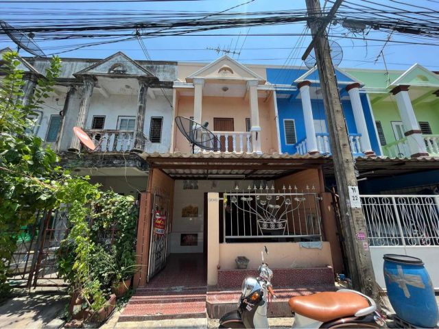 ขาย ทาวน์เฮาส์ กทม หนองแขม 23วา 1.6ล T0918605330