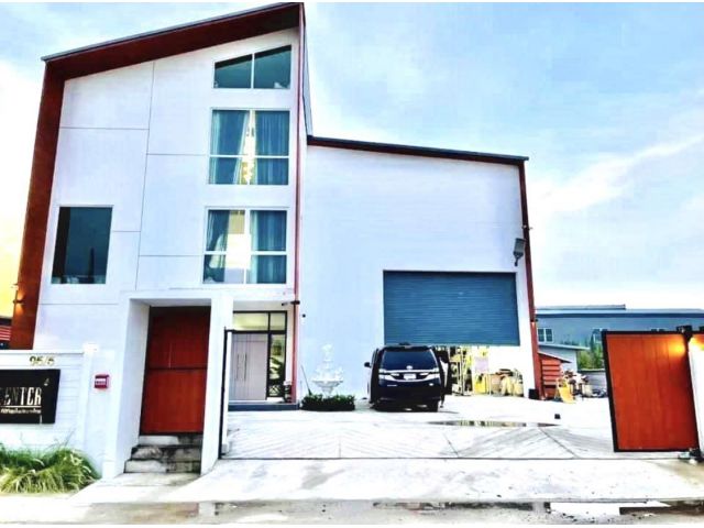 ที่ดินราคาถูกทำเลทอง เหมาะสร้างโกดัง โรงงาน คลังเก็บสินค้า ถนนเส้น  340 อยู่ตรงข้ามอำเภอบางบัวทอง คลังเซเว่น คลังโลตัส /