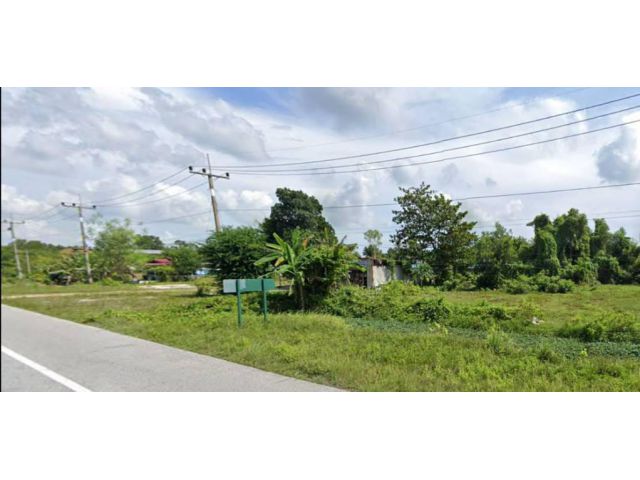 ขายที่ดินติดถนนหลวงสายหาดใหญ่ปัตตานี ขาเข้าปัตตานี ขนาดที่ดิน 2 ไร่ ตรงข้ามศูนย์สินค้าหนึ่งตำบลหนึ่งผลิตภัณฑ์