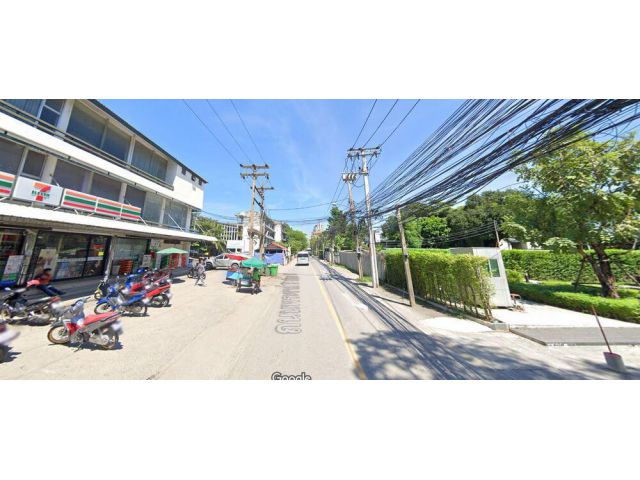 ขายที่ดินแปลงสวย พระราม  9 ซอย 17 ทำเลดีมาก ใกล้รถไฟฟ้า 500 เมตร