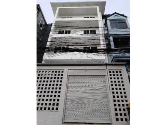 PT12 ขาย ให้เช่า อาคารพาณิชย์ 4 ชั้น 2 คูหา ซอย สุคนธสวัสดิ์ 14 ถ.ลาดพร้าว 71  รีโนเวทใหม่ ใกล้โรงเรียนสตรีวิทยา2