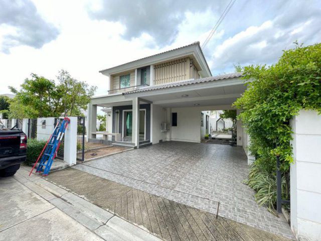 ขายบ้านเดี่ยวหลังมุม โครงการไลฟ์ อิน เดอะ การ์เด้น Life in the Garden โรงโป๊ะ-มอเตอร์เวย์ บางละมุง ชลบุรี.