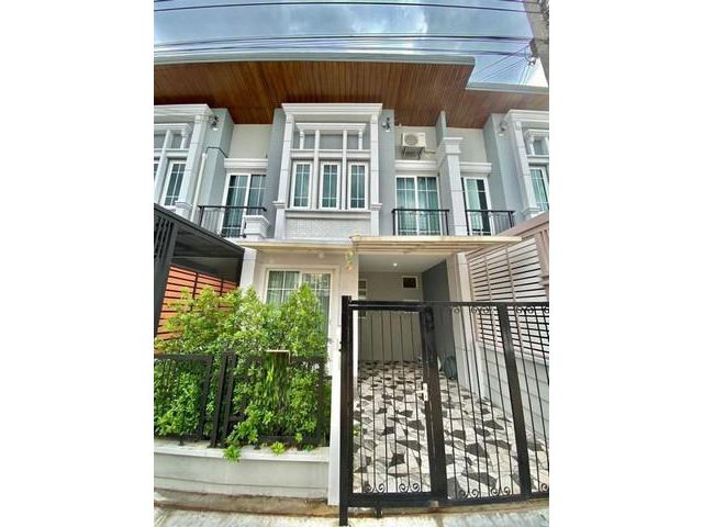 B20 ให้เช่า ทาวน์เฮ้าส์ 2 ชั้น หมู่บ้าน โกลเด้น ทาวน์ ๓ บางนา-สวนหลวง (GOLDEN TOWN 3 Bangna-Suanluang) สวนหลวง ถนนกาญจนา