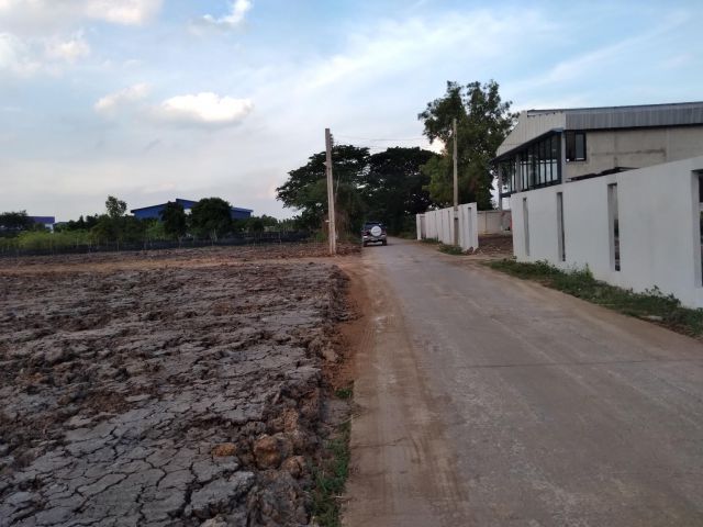 ■○■○■ขายที่สวย ถมเสร็จ ราคาถูก ตร.วละ 5000 เนื้อที่ 2 ไร่ 3 งาน 19ตร.ว