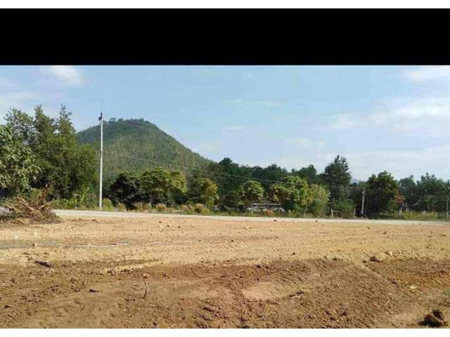 ที่ดินสวยใกล้เชียงคานติดถนนลาดยาง ไฟฟ้าผ่าน แบ่ง1-2 งาน เริ่มต้น 480,000