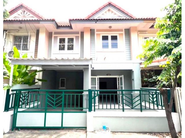 ขาย ทาวน์โฮม บ้านพร้อมอยู่ อยู่ถนนเมน เดินทางสะดวก  บ้านพฤกษา 21 บางใหญ่ 114 ตรม. 18 ตร.วา จอดรถได้ 2 คัน