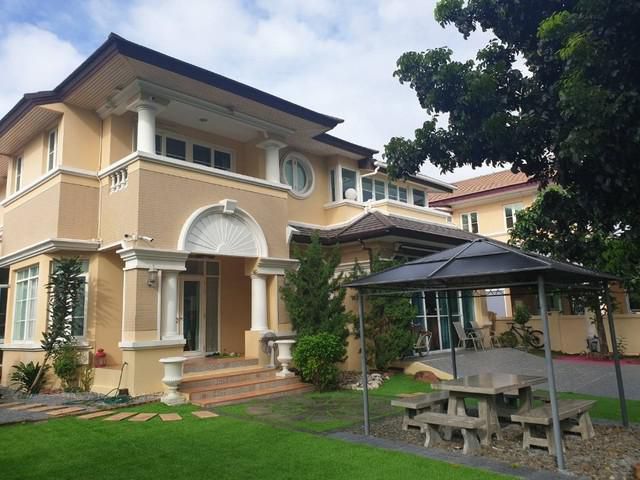 ให้เช่าบ้านเดี่ยวหมู่บ้านนันทวันสวนหลวง ร.9 เพียง 95,000/เดือน (N.755)