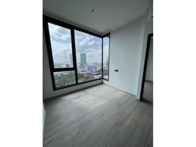 ให้เช่า คอนโด 1 ห้องนอน The Crest Park Residences 31 ตรม. วิวเซนทรัล ทำเลดี ใกล้ BTS และ MRT