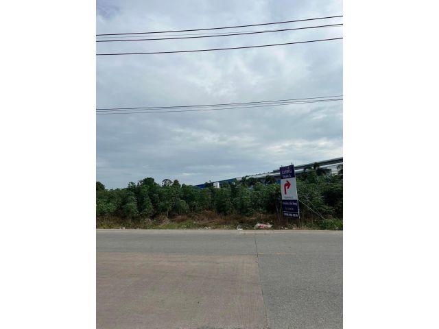 ที่ห้วยสะพานข้างรง.เซ้าท์สตาร์ศรีราชา 11-2-36ไร่ ไร่ละ 6.5 ล้าน ต.บึง อ.ศรีราชา จ.ชลบุรี - ที่ดินแปลงสวยติดถนนหน้ากว้างประมาณ 62เมตร