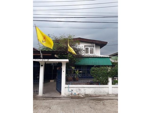 PT12 ขาย ด่วน บ้านเดี่ยว 2 ชั้น หมู่บ้านเสรี ซอย พระราม 9 ซอย 58 ถนนพระราม 9 ขนาด 73 ตรว. ฝั่งตรงข้ามเดอะไนน์พระราม9
