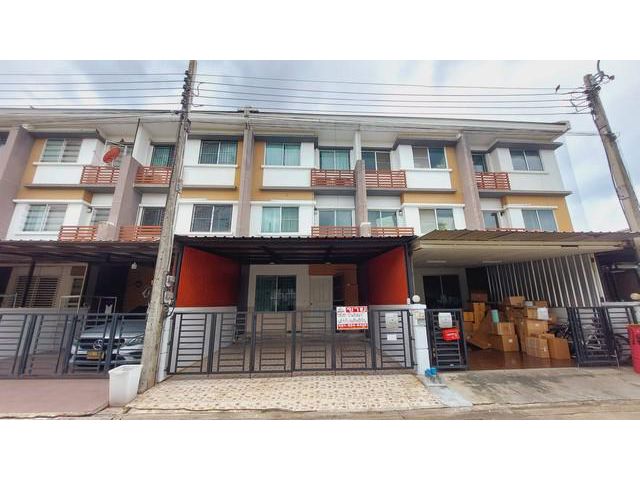 ให้เช่าทาวน์โฮม 3 ชั้น ลาดกระบัง 20/1 ทาวน์พลัส อ่อนนุช-ลาดกระบัง (N.767)