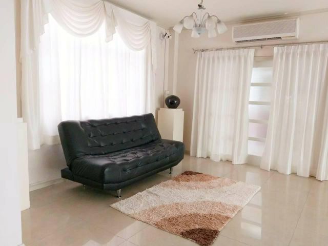 ให้เช่าบ้านเดี่ยว2ชั้น กรองทอง พาวิลเลี่ยน สุขุมวิท-ศรีนครินทร์ 3ห้องนอน 3ห้องน้ำ 2ห้องครัว Line ID@757zwvfy