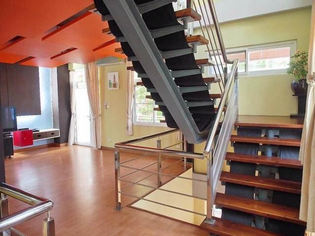 Town Home for rent ให้เช่าทาวน์โฮมหน้ากว้าง 9 เมตร ย่านลาดพร้าว87 บางกะปิ เลียบด่วน ตกแต่งพร้อมอยู่ ใกล้CDC เลียบด่วนเอก