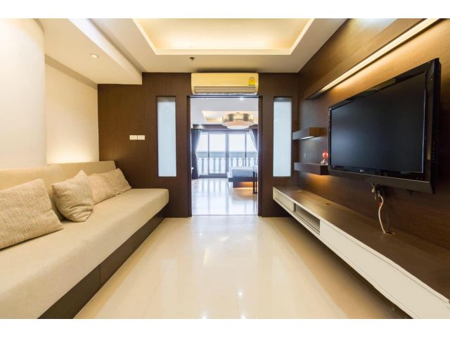 State Tower Silom for rent 1 bedroom 1 bathroom 63 sqm. rental 22,000 baht/month