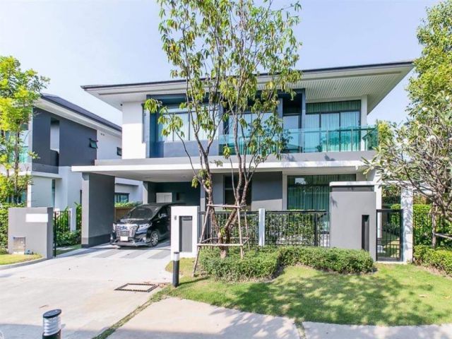 ขายบ้านสวย   Setthasiri  Krungthepkreetha1 (เศรษฐสิริ กรุงเทพกรีฑา 1)  ตกแต่งพร้อมอยู่ บ้านหรูทำเลดี ใกล้โรงเรียนนานาชาต