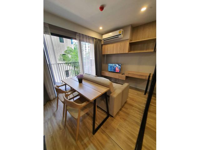 Blossom Sathorn Charoenrat for rent 1 bedroom 1 bathroom 30 sqm. rental 12,500 baht/month