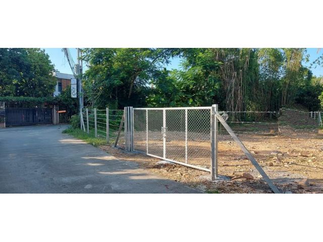 ขายที่ดินบ้านสันทรายหลวงสันทรายติดถนนสองด้านพร้อมโอน