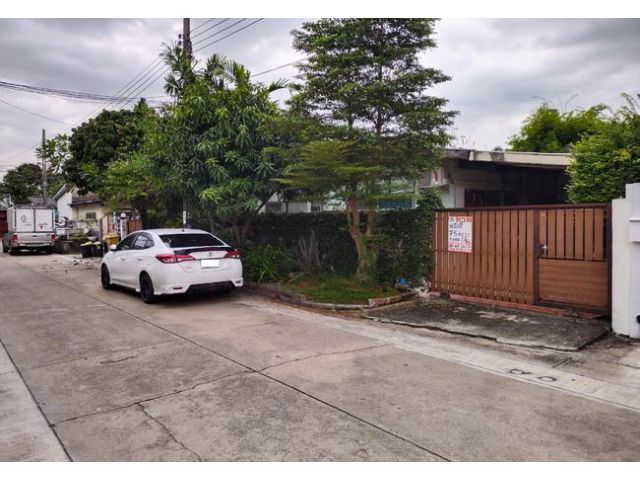 ขายบ้านเดี่ยว นักกีฬาแหลมทอง กรุงเทพกรีฑา ถนนศรีนครินทร์ เขตสะพานสูง กรุงเทพมหานคร
