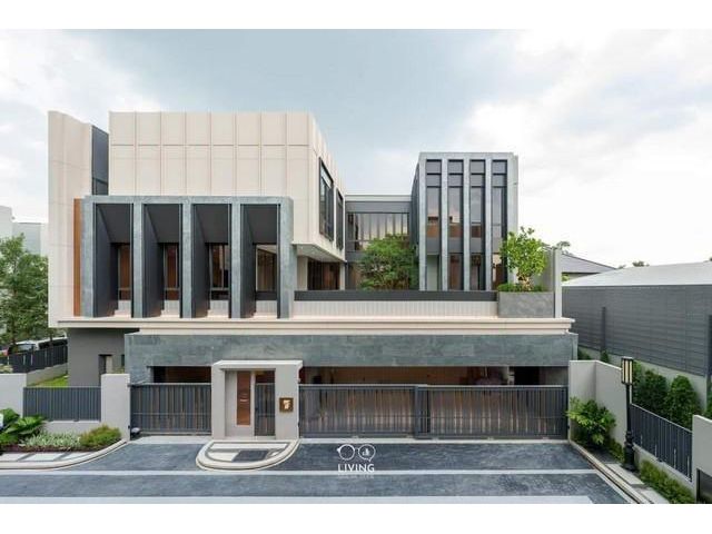 PT12 ให้เช่า บ้าน หรู สไตล์ Modern Luxury 3 ชั้น บูก้าน พัฒนาการ BuGaan Pattanakarn Luxury Private Villa ลิฟต์แก้ว พร้อม