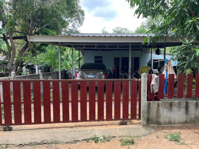 ขายบ้านใกล้โรงเรียนบ้านดู่ทุ่ง/ ยโสธร