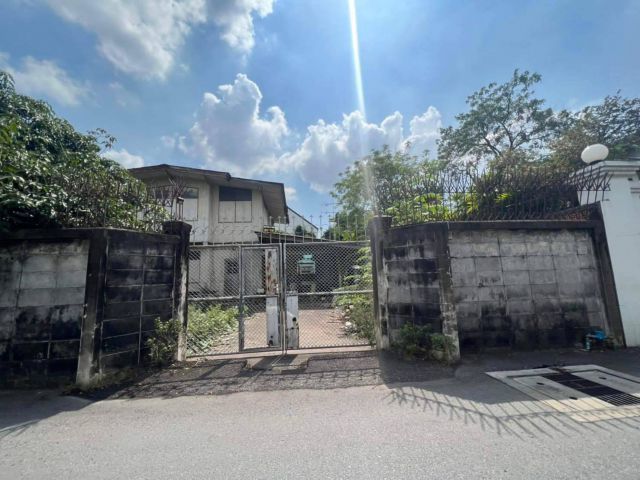 ขายที่ดินสุขุมวิท เข้าออก เอกมัย/สุขุมวิท 65/ปรีดี15 ที่ดินพร้อมโครงสร้างบ้านเก่า เนื้อที่ 116 ตร.ว ที่ดินเชิงพาณิชย์เหม